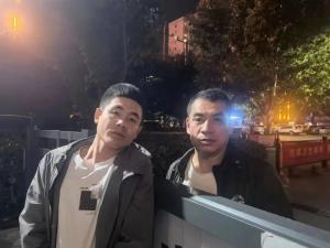 市文旅集團(tuán)一線(xiàn)戰(zhàn)“疫”之：古有木蘭替父從軍，今有老翁代子抗“疫”——集團(tuán)員工父子王小強(qiáng)、王浩的抗“疫”故事