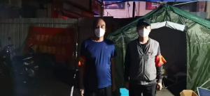 市文旅集團(tuán)一線(xiàn)戰(zhàn)“疫”之：黨旗飄揚(yáng)在門(mén)外，黨旗扎根在心里，53歲和35歲黨員成絕佳搭檔